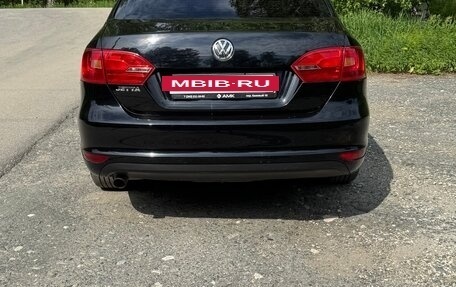 Volkswagen Jetta VI, 2013 год, 740 000 рублей, 5 фотография