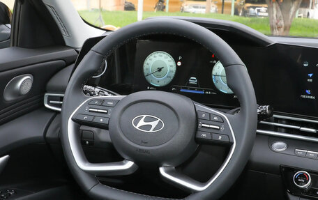 Hyundai Elantra, 2024 год, 2 060 469 рублей, 20 фотография