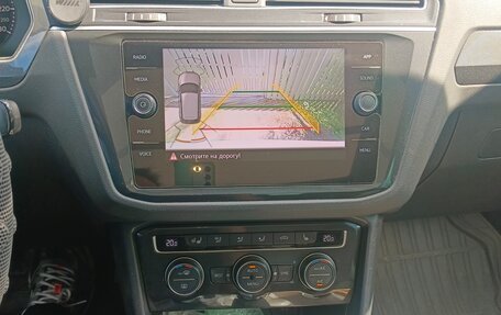 Volkswagen Tiguan II, 2018 год, 2 100 000 рублей, 8 фотография