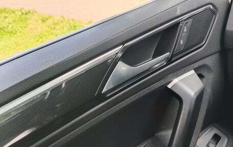 Volkswagen Tiguan II, 2018 год, 2 100 000 рублей, 9 фотография