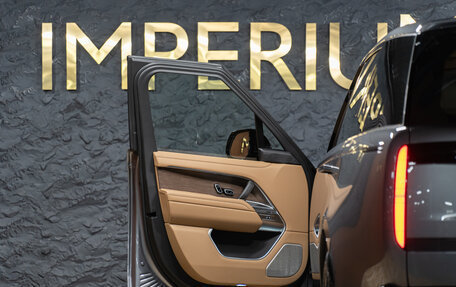 Land Rover Range Rover IV рестайлинг, 2025 год, 27 990 000 рублей, 25 фотография