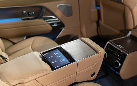 Land Rover Range Rover IV рестайлинг, 2025 год, 27 990 000 рублей, 20 фотография