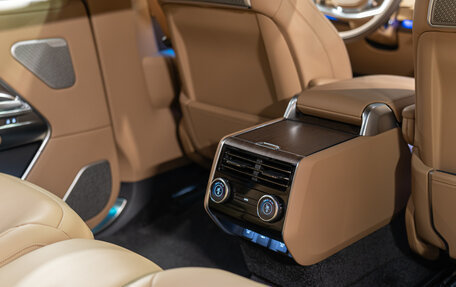 Land Rover Range Rover IV рестайлинг, 2025 год, 27 990 000 рублей, 21 фотография