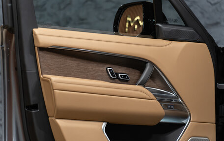 Land Rover Range Rover IV рестайлинг, 2025 год, 27 990 000 рублей, 24 фотография