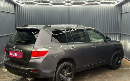 Toyota Highlander III, 2011 год, 1 899 000 рублей, 6 фотография