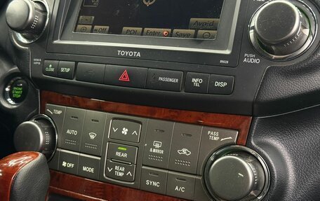 Toyota Highlander III, 2011 год, 1 899 000 рублей, 24 фотография