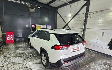 Toyota RAV4, 2019 год, 2 950 000 рублей, 8 фотография
