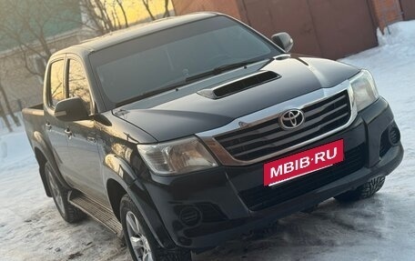 Toyota Hilux VII, 2013 год, 1 630 000 рублей, 4 фотография