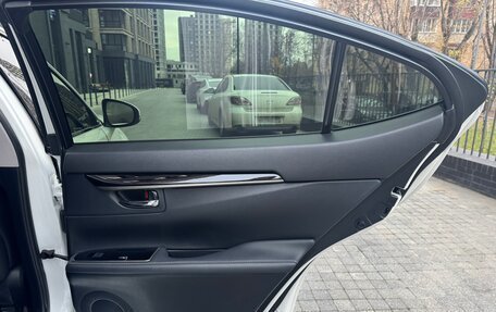 Lexus ES VII, 2016 год, 2 900 000 рублей, 20 фотография