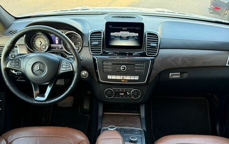 Mercedes-Benz GLS, 2018 год, 4 180 000 рублей, 34 фотография