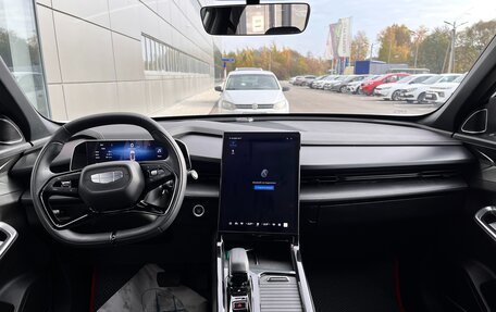 Geely Atlas, 2023 год, 2 250 000 рублей, 9 фотография