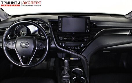 Toyota Camry, 2021 год, 3 457 000 рублей, 10 фотография