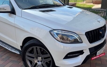 Mercedes-Benz M-Класс, 2012 год, 2 100 000 рублей, 3 фотография