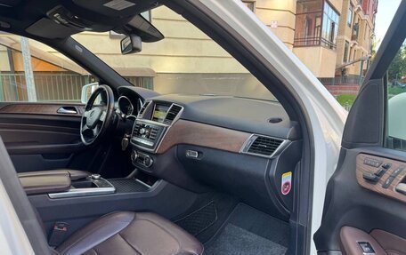 Mercedes-Benz M-Класс, 2012 год, 2 100 000 рублей, 20 фотография