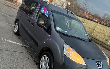 Peugeot Partner II рестайлинг 2, 2011 год, 450 000 рублей, 4 фотография