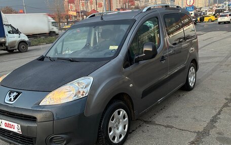 Peugeot Partner II рестайлинг 2, 2011 год, 450 000 рублей, 3 фотография