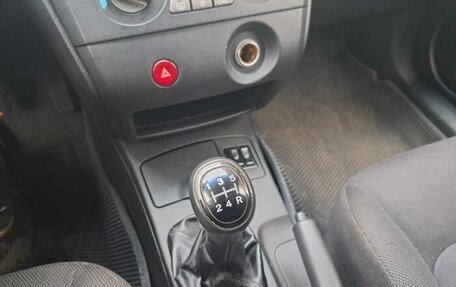 Mitsubishi Outlander III рестайлинг 3, 2004 год, 299 999 рублей, 12 фотография