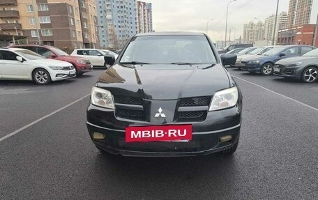 Mitsubishi Outlander III рестайлинг 3, 2004 год, 299 999 рублей, 2 фотография