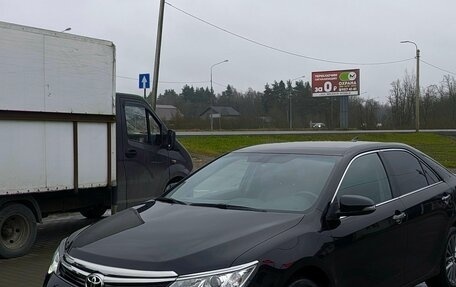 Toyota Camry, 2017 год, 2 599 000 рублей, 2 фотография