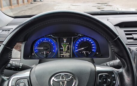 Toyota Camry, 2017 год, 2 599 000 рублей, 16 фотография