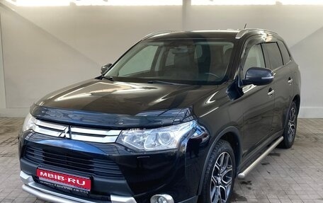 Mitsubishi Outlander III рестайлинг 3, 2014 год, 1 470 000 рублей, 1 фотография