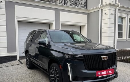 Cadillac Escalade V, 2021 год, 8 200 000 рублей, 2 фотография