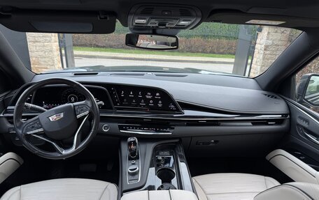 Cadillac Escalade V, 2021 год, 8 200 000 рублей, 9 фотография