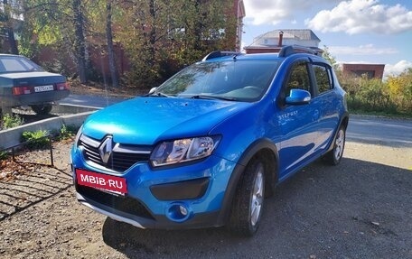 Renault Sandero II рестайлинг, 2015 год, 820 000 рублей, 3 фотография