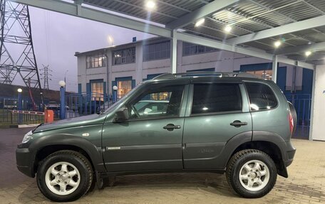 Chevrolet Niva I рестайлинг, 2018 год, 849 000 рублей, 2 фотография