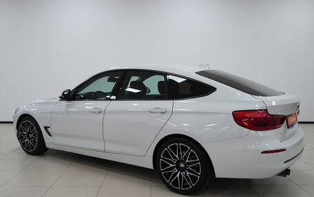 BMW 3 серия, 2018 год, 2 742 000 рублей, 2 фотография