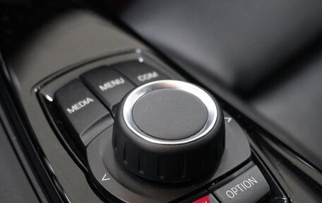 BMW 3 серия, 2018 год, 2 742 000 рублей, 14 фотография