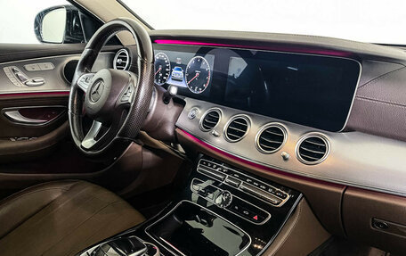 Mercedes-Benz E-Класс, 2017 год, 2 397 000 рублей, 9 фотография