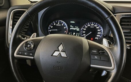 Mitsubishi Outlander III рестайлинг 3, 2014 год, 1 470 000 рублей, 8 фотография