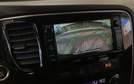 Mitsubishi Outlander III рестайлинг 3, 2014 год, 1 470 000 рублей, 7 фотография