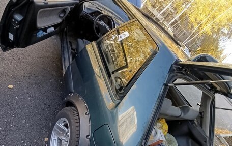 Mazda 323, 1994 год, 230 000 рублей, 2 фотография