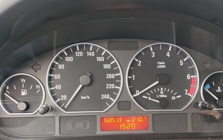 BMW 3 серия, 2002 год, 900 000 рублей, 15 фотография