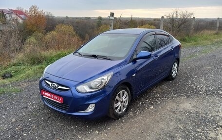 Hyundai Solaris II рестайлинг, 2013 год, 870 000 рублей, 1 фотография