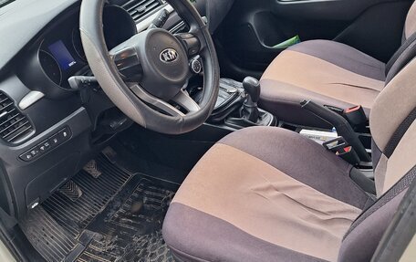 KIA Rio IV, 2017 год, 1 200 000 рублей, 5 фотография