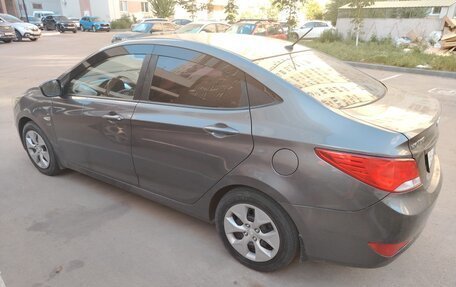 Hyundai Solaris II рестайлинг, 2015 год, 850 000 рублей, 6 фотография