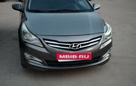 Hyundai Solaris II рестайлинг, 2015 год, 850 000 рублей, 7 фотография