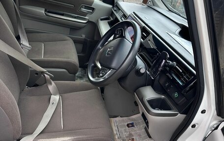 Honda Stepwgn IV, 2015 год, 2 200 000 рублей, 9 фотография