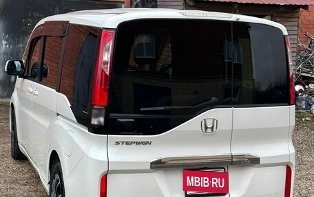 Honda Stepwgn IV, 2015 год, 2 200 000 рублей, 4 фотография