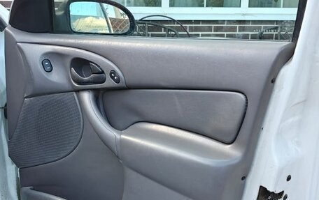 Ford Focus IV, 2000 год, 300 000 рублей, 4 фотография