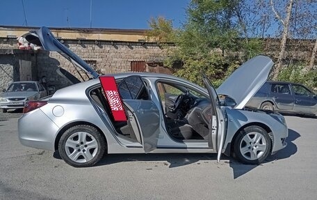 Opel Insignia II рестайлинг, 2013 год, 965 000 рублей, 11 фотография