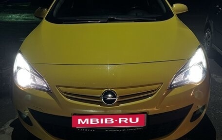 Opel Astra J, 2012 год, 900 000 рублей, 31 фотография