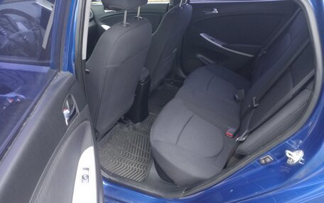 Hyundai Solaris II рестайлинг, 2013 год, 870 000 рублей, 9 фотография