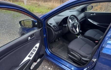 Hyundai Solaris II рестайлинг, 2013 год, 870 000 рублей, 10 фотография