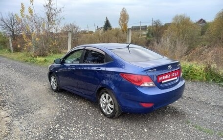 Hyundai Solaris II рестайлинг, 2013 год, 870 000 рублей, 3 фотография