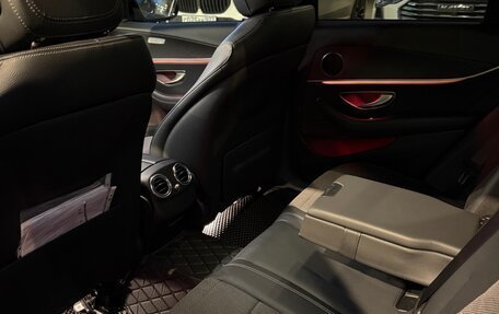 Mercedes-Benz E-Класс, 2020 год, 2 990 000 рублей, 9 фотография