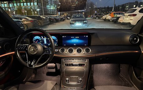 Mercedes-Benz E-Класс, 2020 год, 2 990 000 рублей, 7 фотография